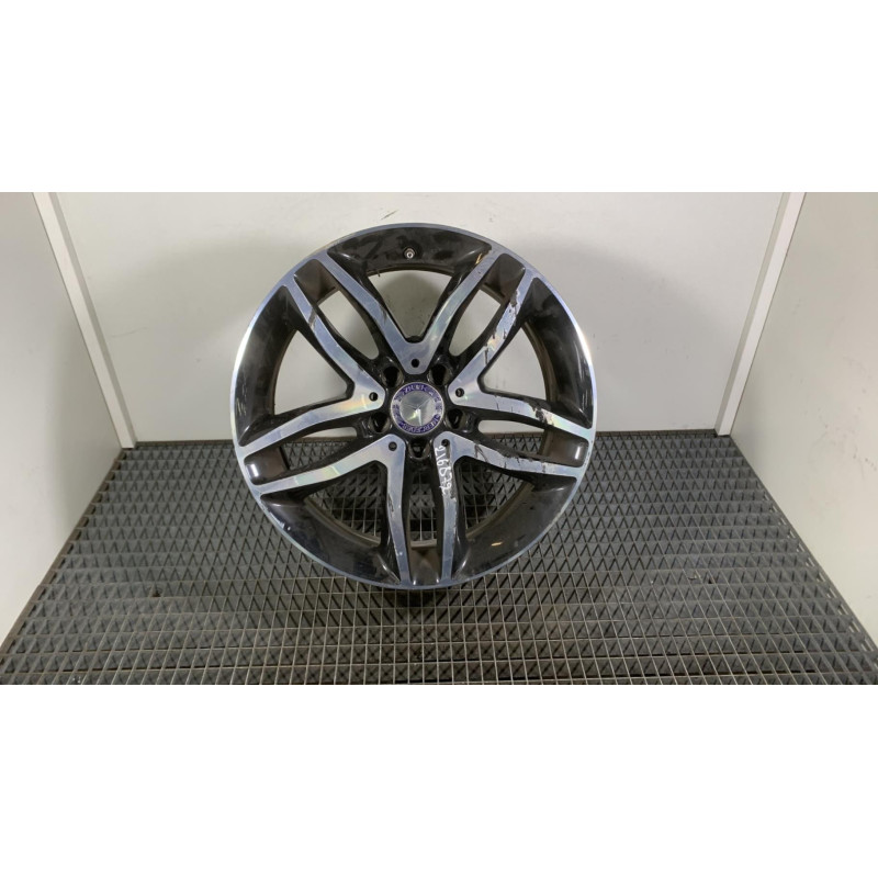 Jante MERCEDES CLASSE GLA 156 Photo n°3