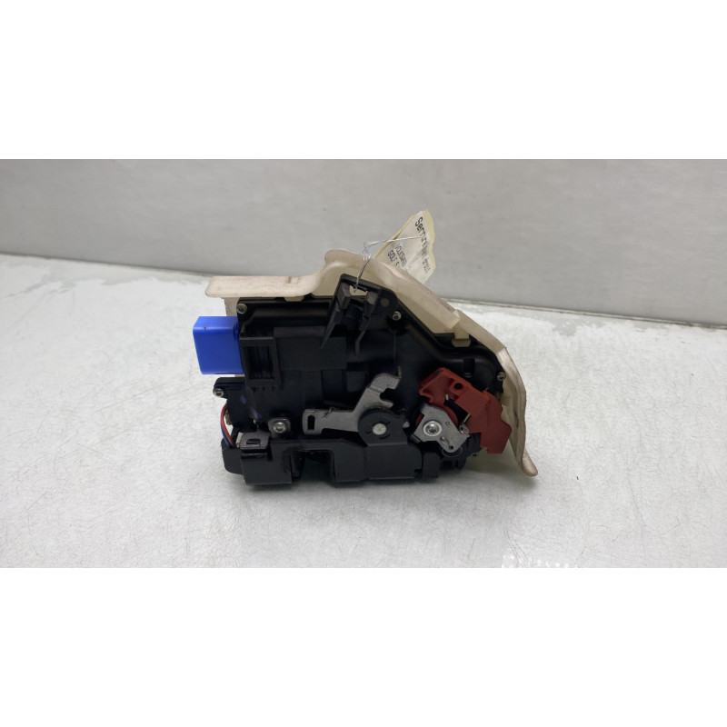 Serrure avant droit VOLKSWAGEN GOLF 5 Photo n°4