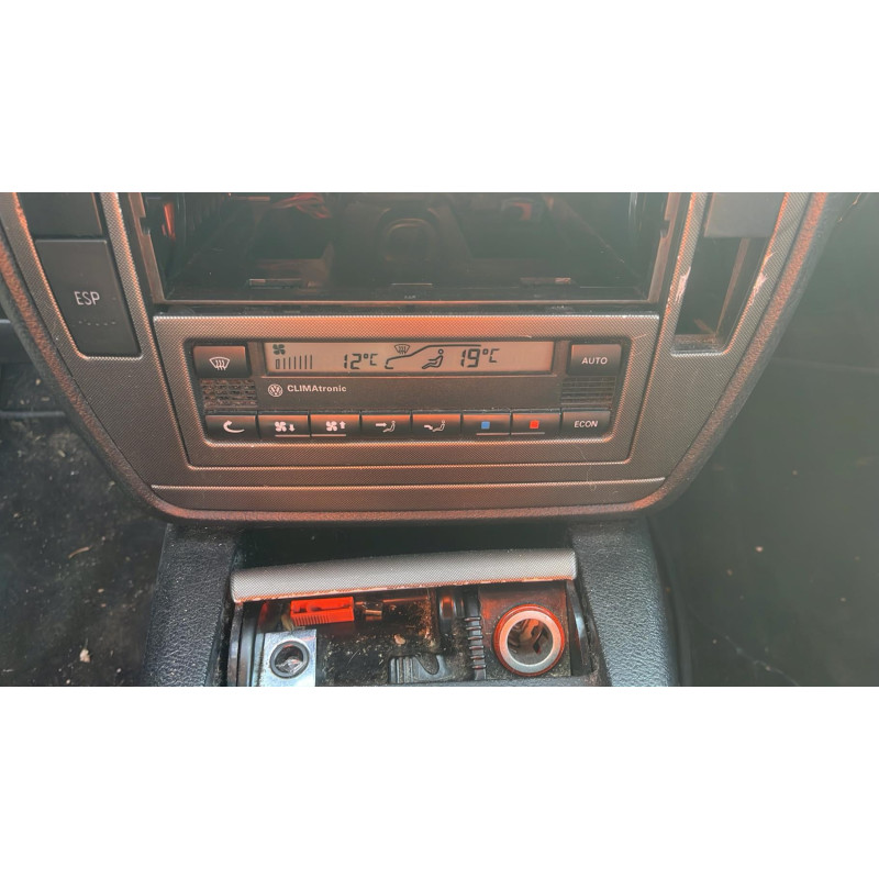 Serrure avant droit VOLKSWAGEN PASSAT 4 Photo n°10
