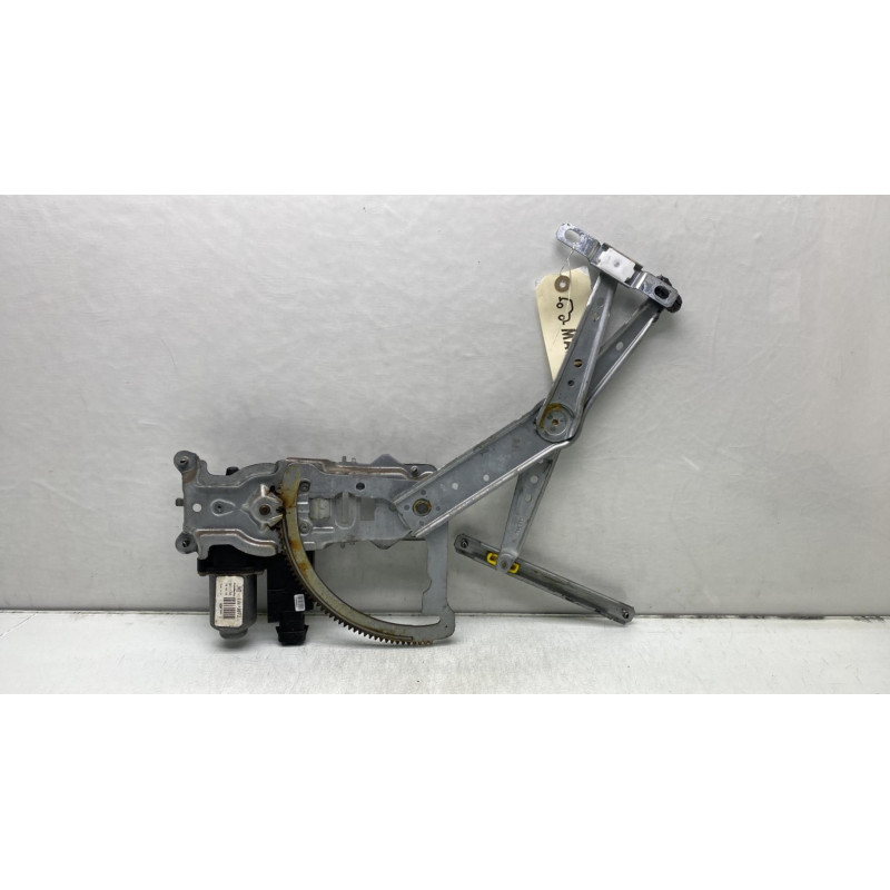 Leve vitre electrique avant gauche OPEL CORSA C Photo n°3