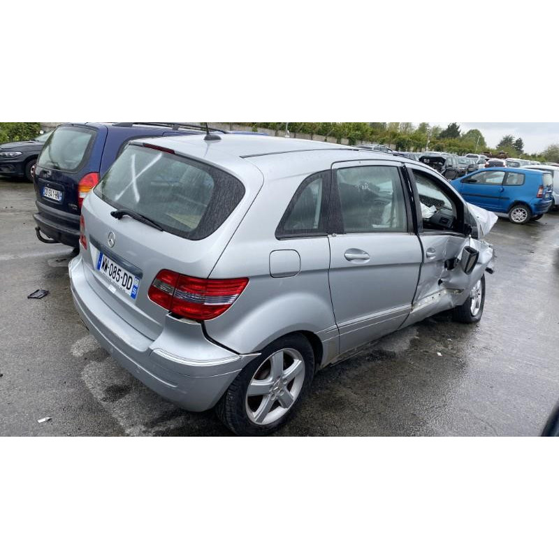 Feu arriere secondaire droit (feux) MERCEDES CLASSE B 245 Photo n°4