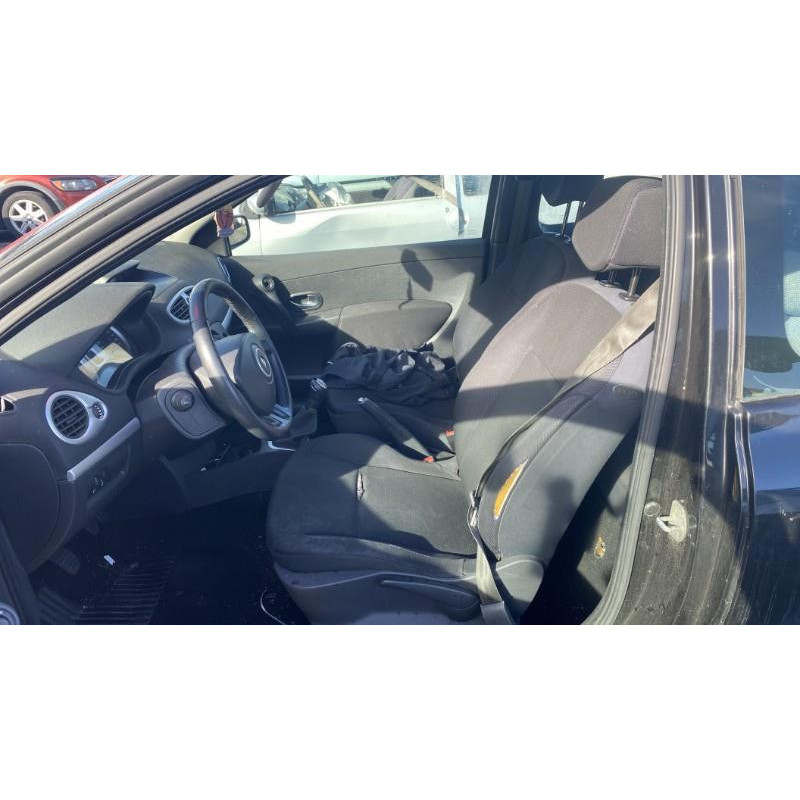Boitier UCH RENAULT CLIO 3 Photo n°15