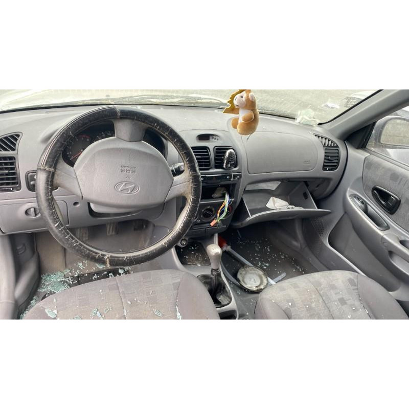Feu arriere principal gauche (feux) HYUNDAI ACCENT 2 Photo n°12
