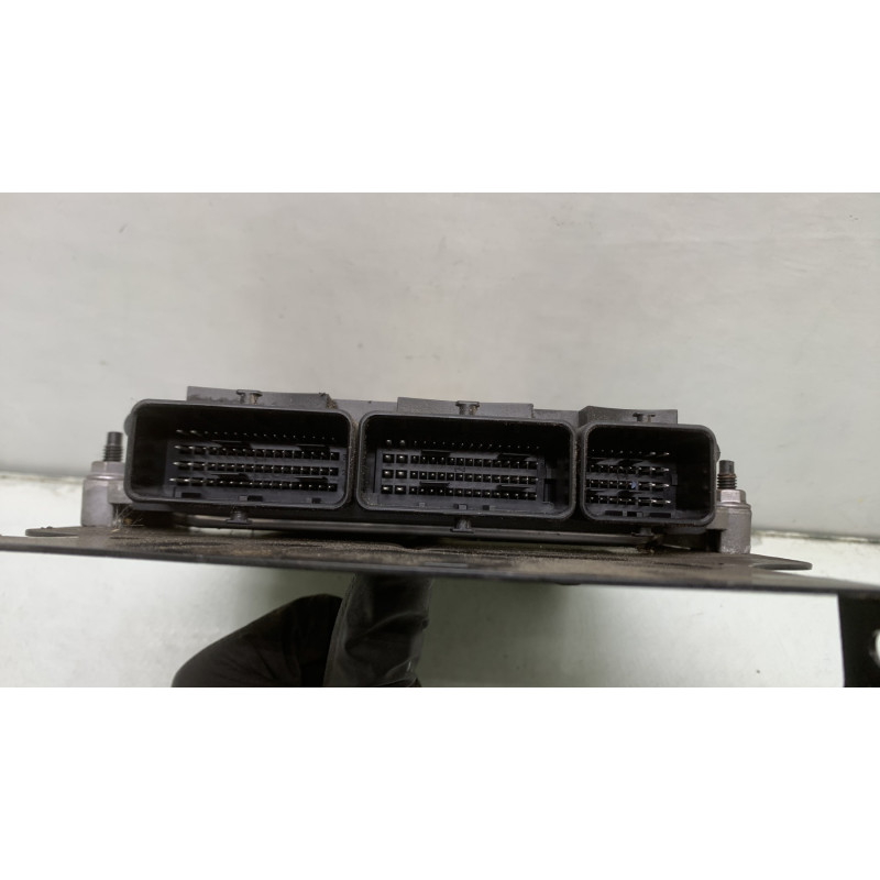 Calculateur moteur RENAULT MEGANE 3 Photo n°3