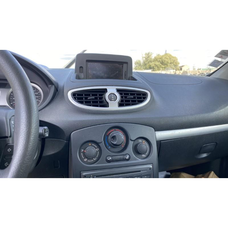 Boitier UCH RENAULT CLIO 3 Photo n°6