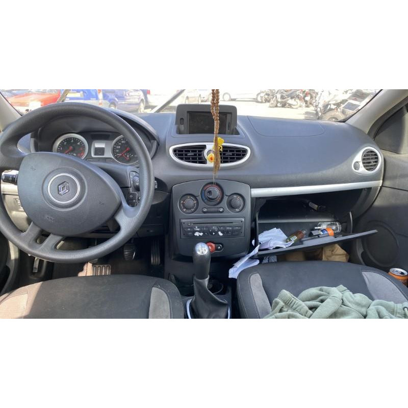 Boitier UCH RENAULT CLIO 3 Photo n°17