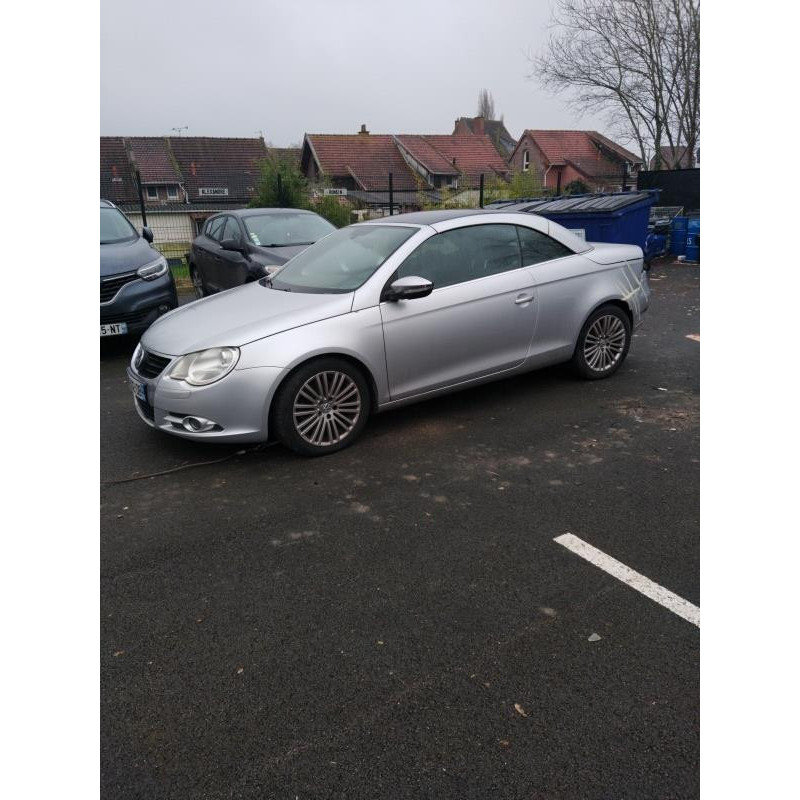Feu arriere secondaire droit (feux) VOLKSWAGEN EOS Photo n°7