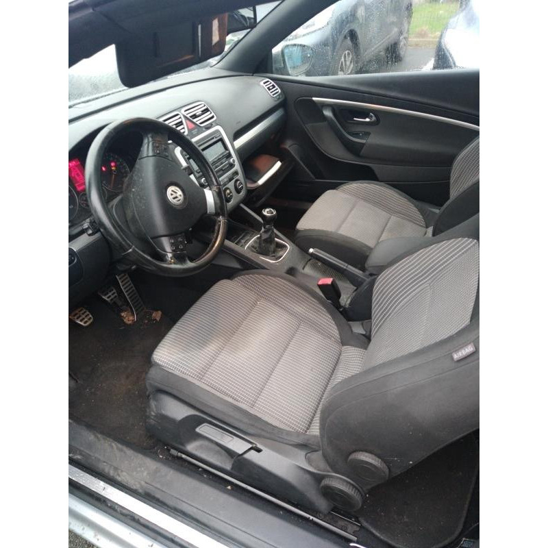 Feu arriere secondaire gauche (feux) VOLKSWAGEN EOS Photo n°9