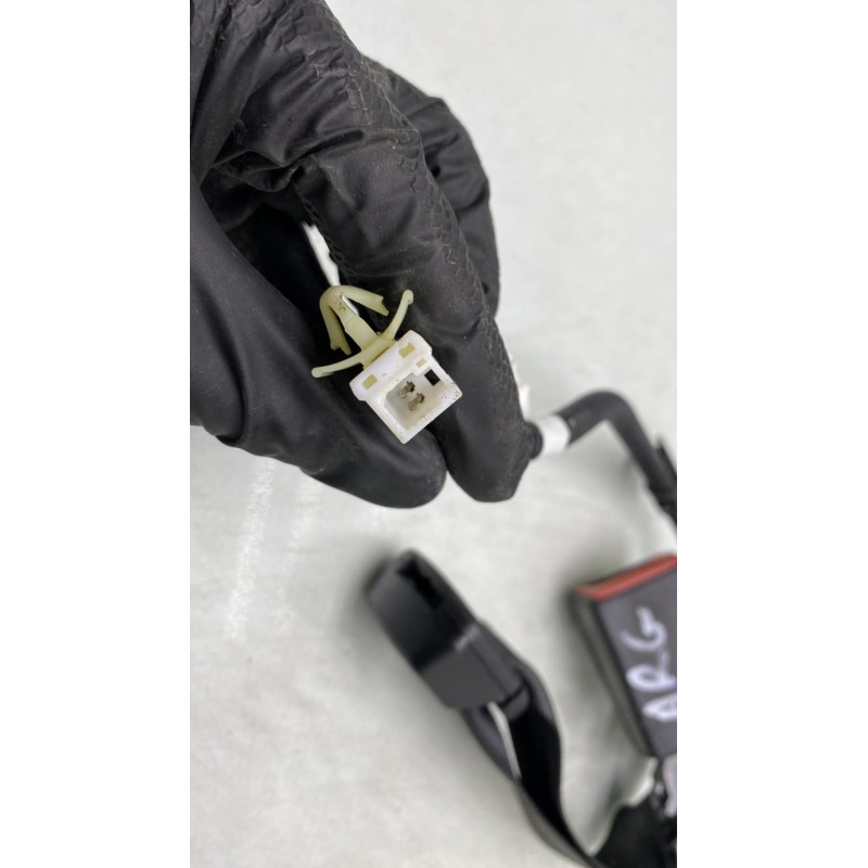 Attache ceinture arriere gauche KIA PICANTO 3 Photo n°1