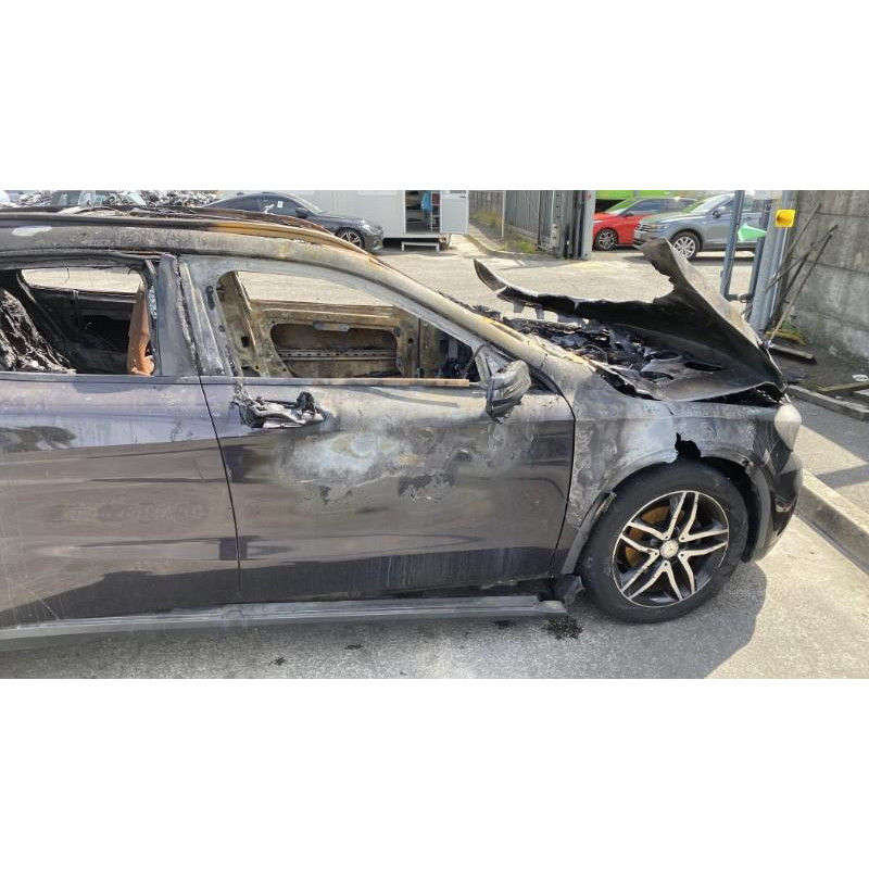Verin de coffre MERCEDES CLASSE GLA 156 Photo n°11