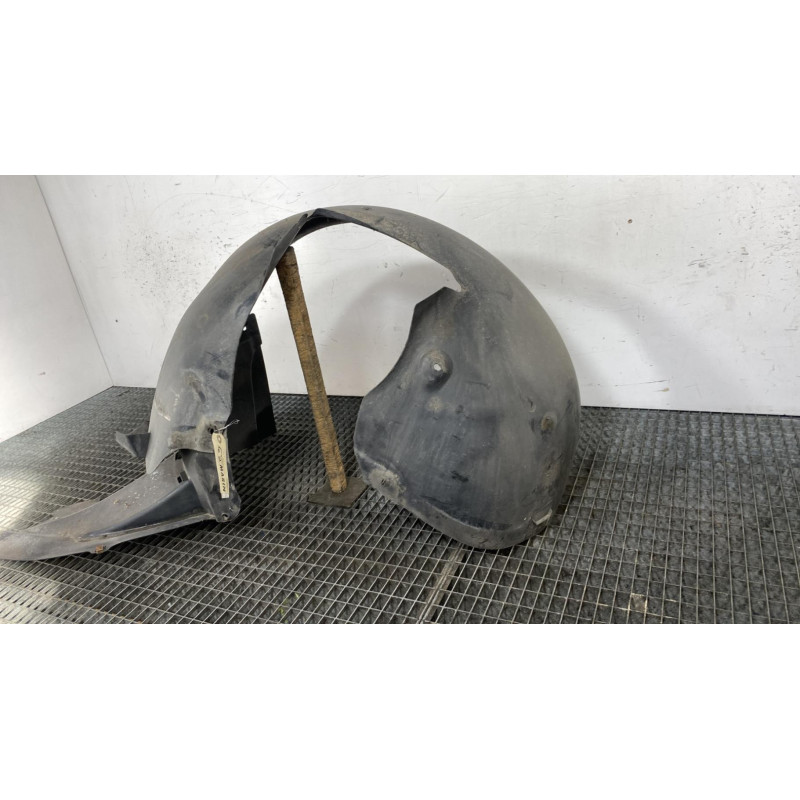 Pare boue avant gauche VOLKSWAGEN PASSAT 5 Photo n°4