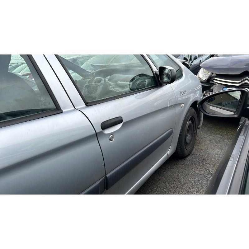 Verin de coffre CITROEN XSARA PICASSO Photo n°15