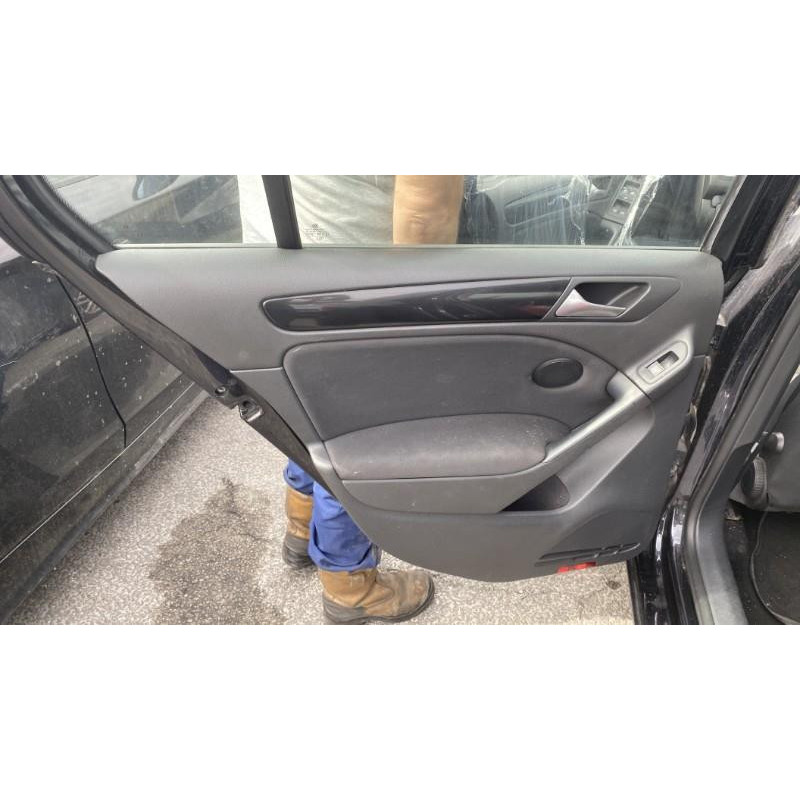 Pretensionneur de ceinture avant droit VOLKSWAGEN GOLF 6 Photo n°20