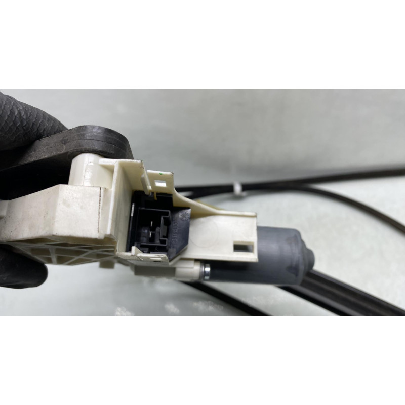 Leve vitre electrique avant gauche AUDI A1 1 Photo n°8