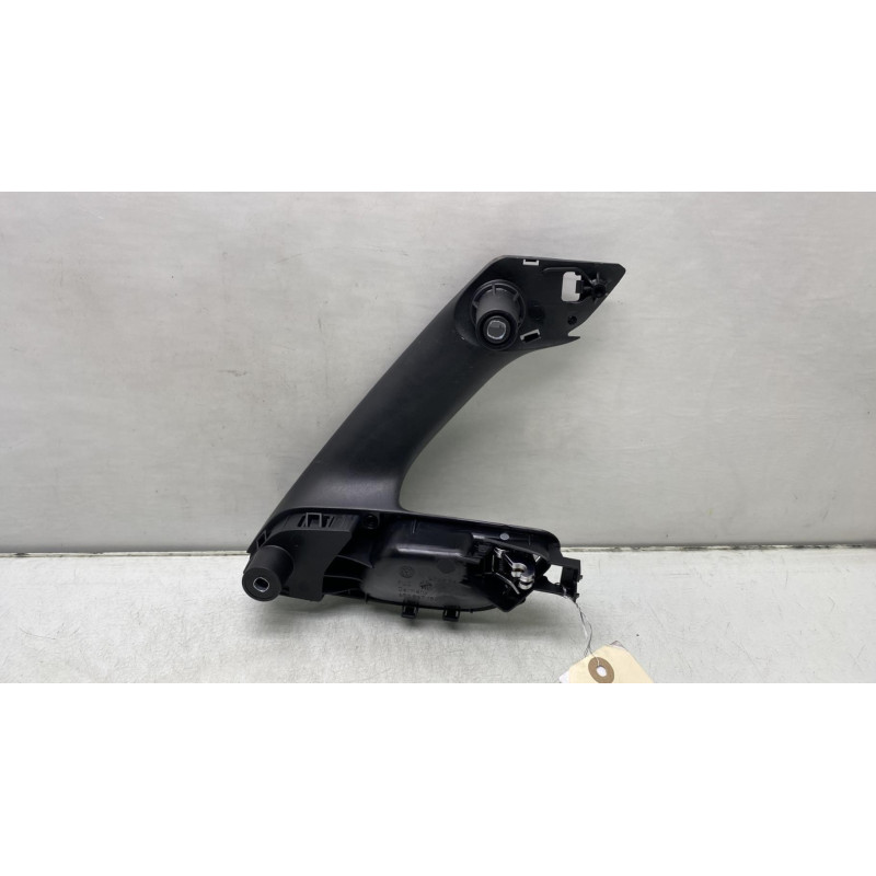 Poignee interieur arriere droit VOLKSWAGEN POLO 5 Photo n°1