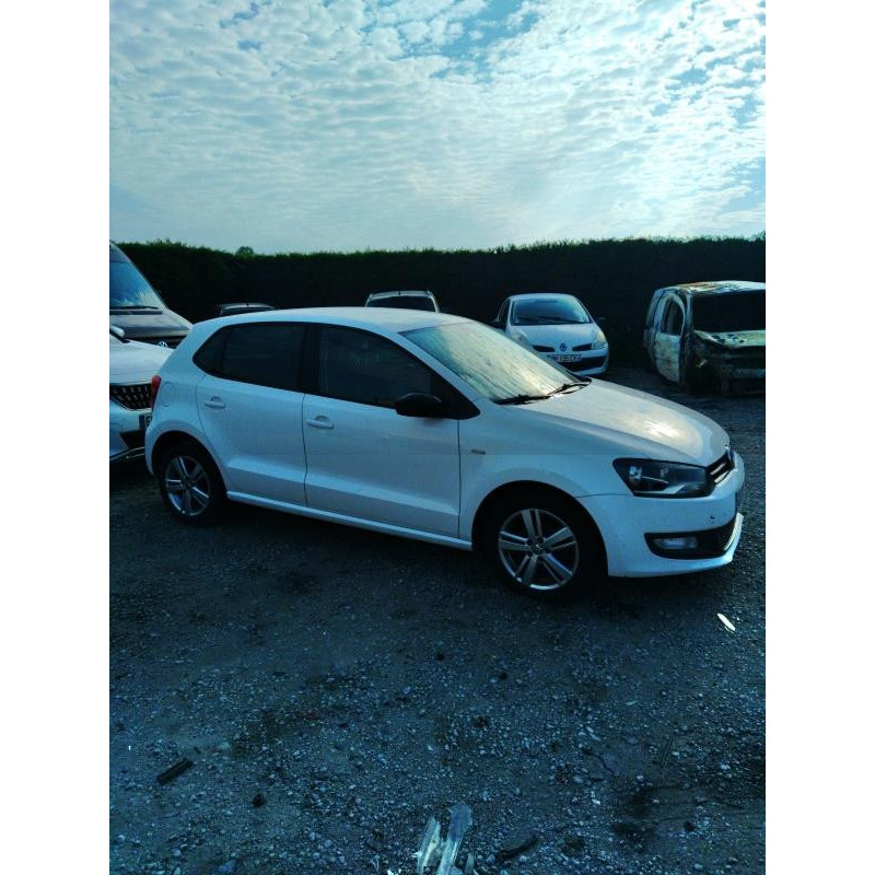 Volant VOLKSWAGEN POLO 5 Photo n°14