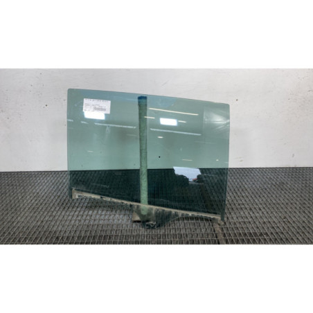 Vitre arriere droit RENAULT LAGUNA 3 Photo n°1