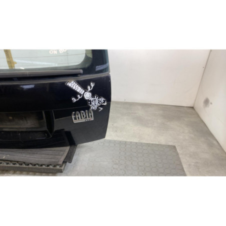 Malle/Hayon arriere SKODA FABIA 1 Photo n°1