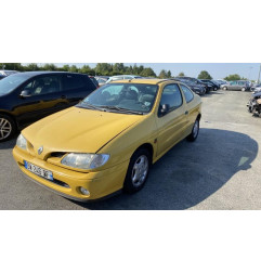 Poignee porte avant gauche RENAULT MEGANE 1