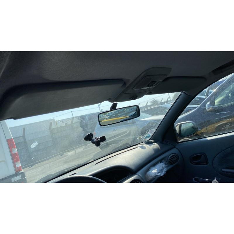 Poignee porte avant gauche RENAULT MEGANE 1 Photo n°14