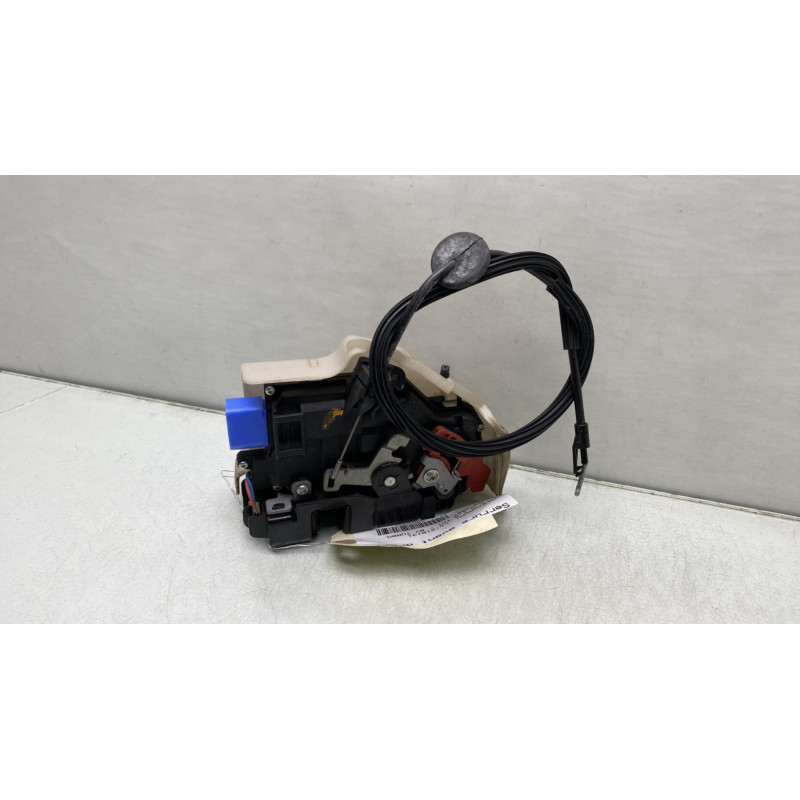 Serrure avant droit VOLKSWAGEN GOLF 5 Photo n°3