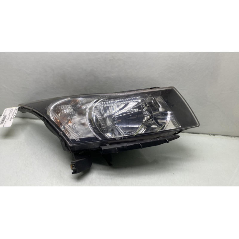 Optique avant principal droit (feux)(phare) CHEVROLET CRUZE Photo n°4