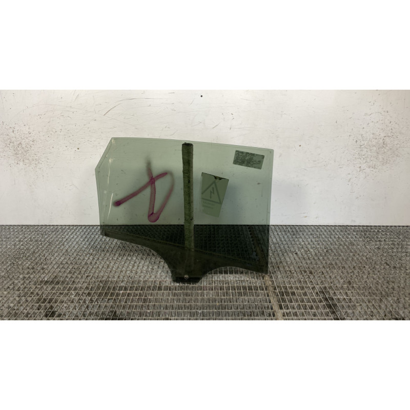 Vitre arriere gauche BMW SERIE 2 F45 ACTIVE Photo n°5