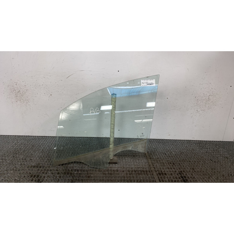 Vitre avant gauche BMW SERIE 2 F45 ACTIVE Photo n°1