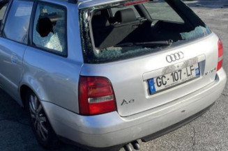Calandre AUDI A4 1