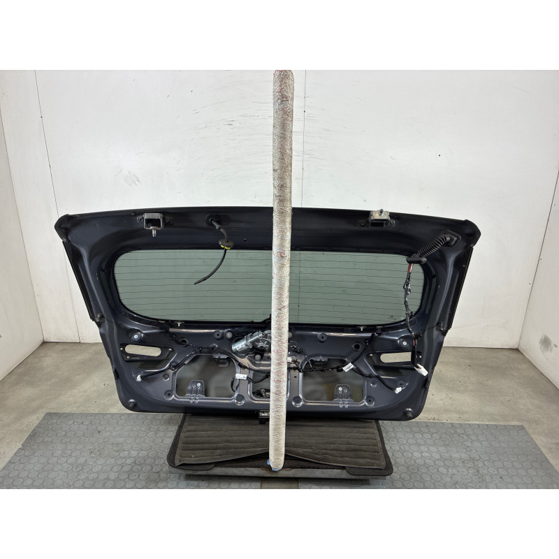 Malle/Hayon arriere HYUNDAI I 20 2 Photo n°5