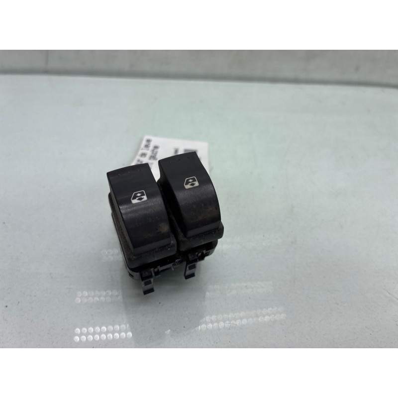 Interrupteur de leve vitre avant gauche RENAULT KANGOO 2 Photo n°3