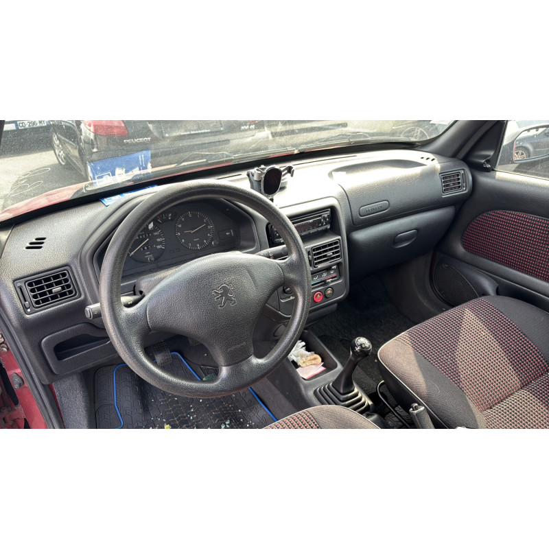 Aile avant droit PEUGEOT 106 Photo n°16