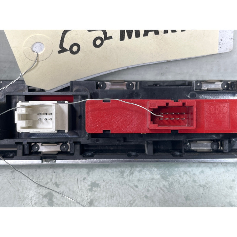 Bouton de warning AUDI A3 2 Photo n°3