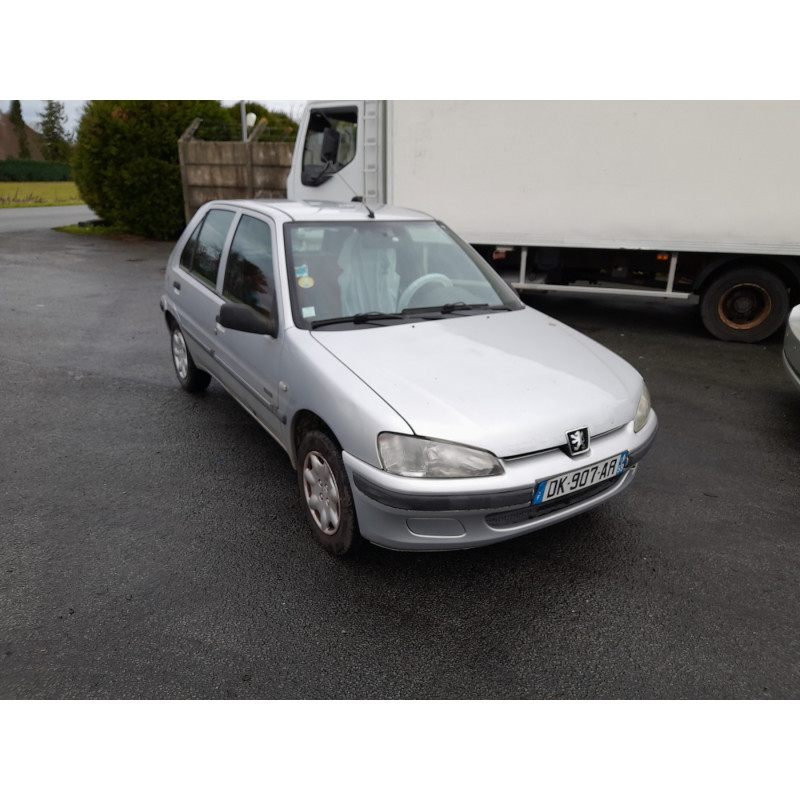 Aile avant droit PEUGEOT 106 Photo n°10
