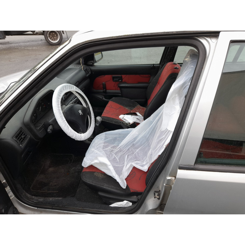 Aile avant droit PEUGEOT 106 Photo n°14