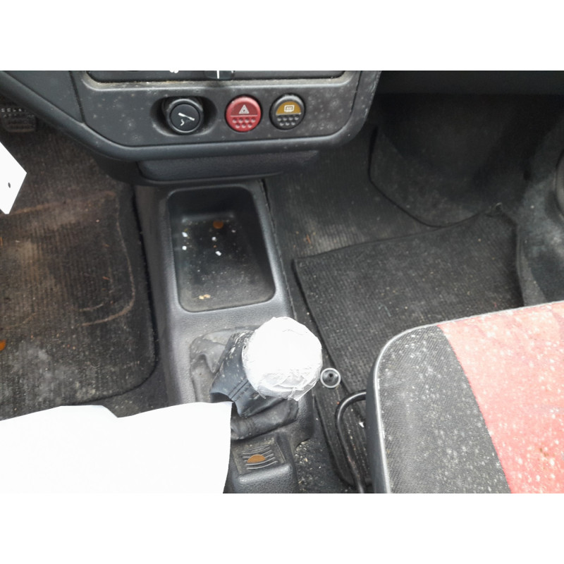 Aile avant droit PEUGEOT 106 Photo n°15