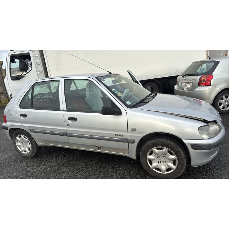Aile avant droit PEUGEOT 106 Photo n°19