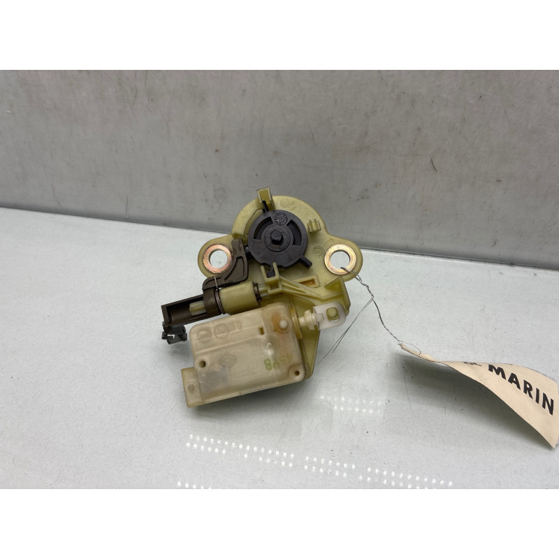 Bouton de coffre RENAULT LAGUNA 1 Photo n°3