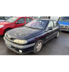 Bouton de coffre RENAULT LAGUNA 1