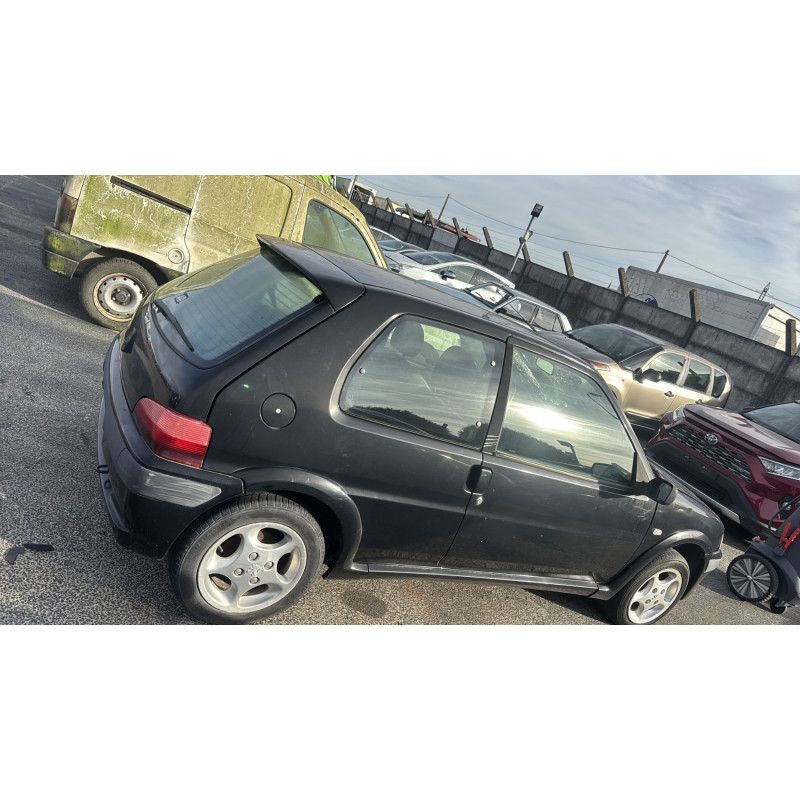 Aile avant droit PEUGEOT 106 Photo n°12