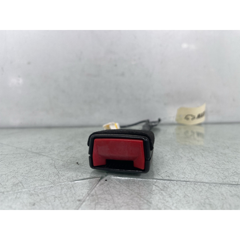 Attache ceinture avant droit PEUGEOT 3008 1 Photo n°1