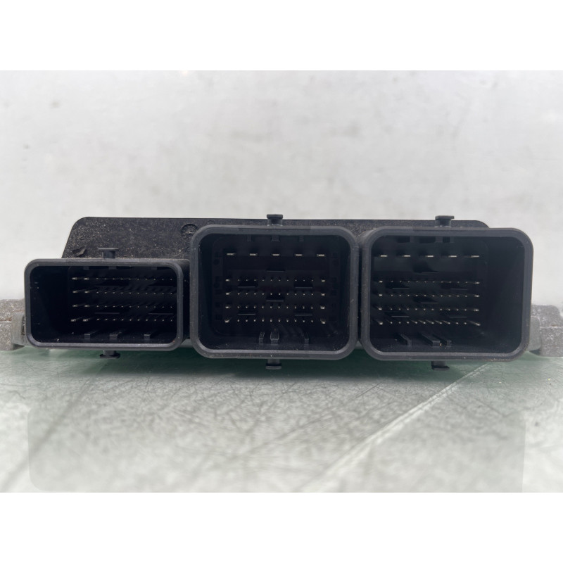Calculateur moteur PEUGEOT 3008 1 Photo n°1