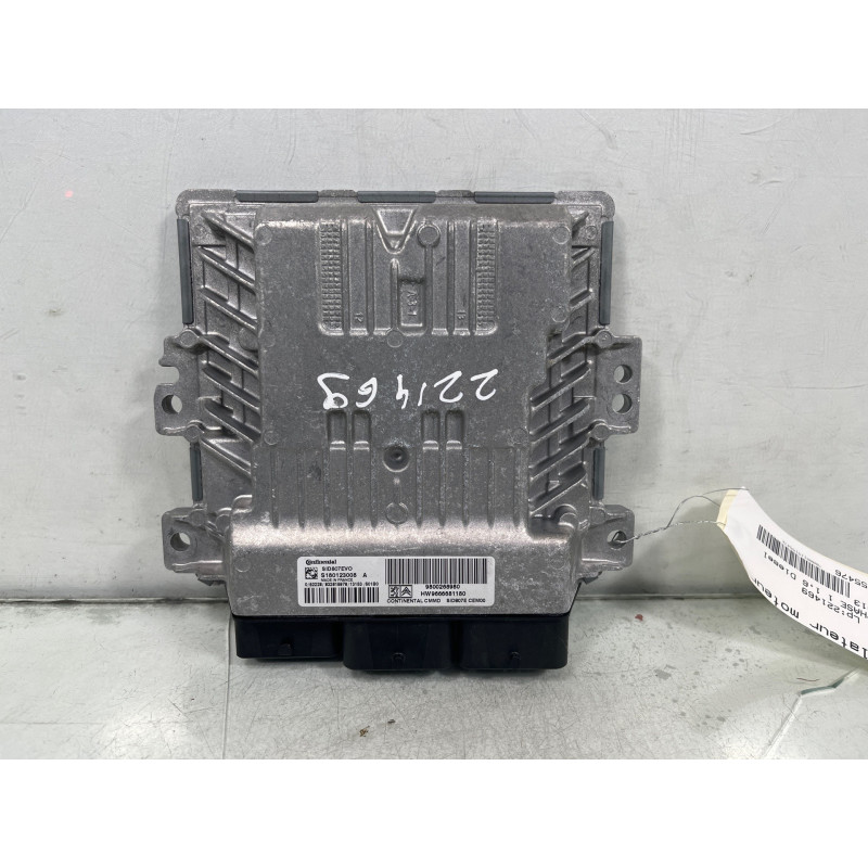 Calculateur moteur PEUGEOT 3008 1 Photo n°4