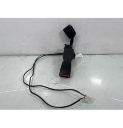 Attache ceinture arriere droit PEUGEOT 3008 1