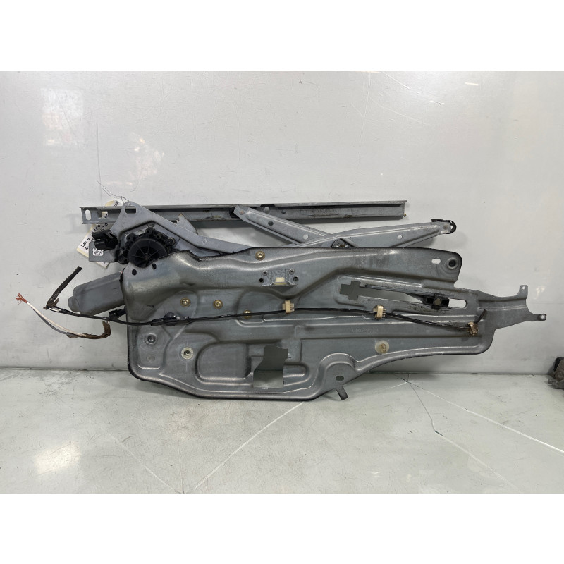 Leve vitre electrique avant gauche RENAULT LAGUNA 1 Photo n°3
