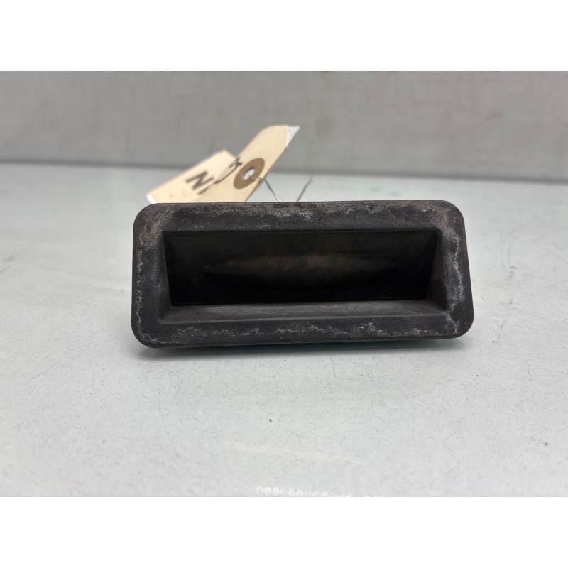 Bouton de coffre FORD FIESTA 6 Photo n°3