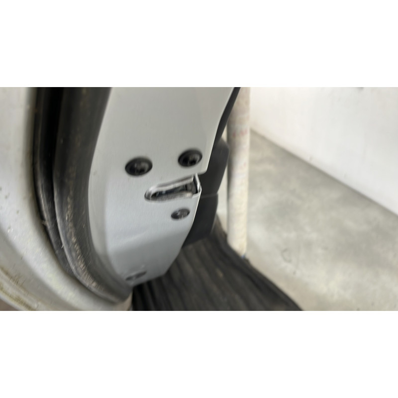 Porte arriere gauche OPEL ASTRA J Photo n°3