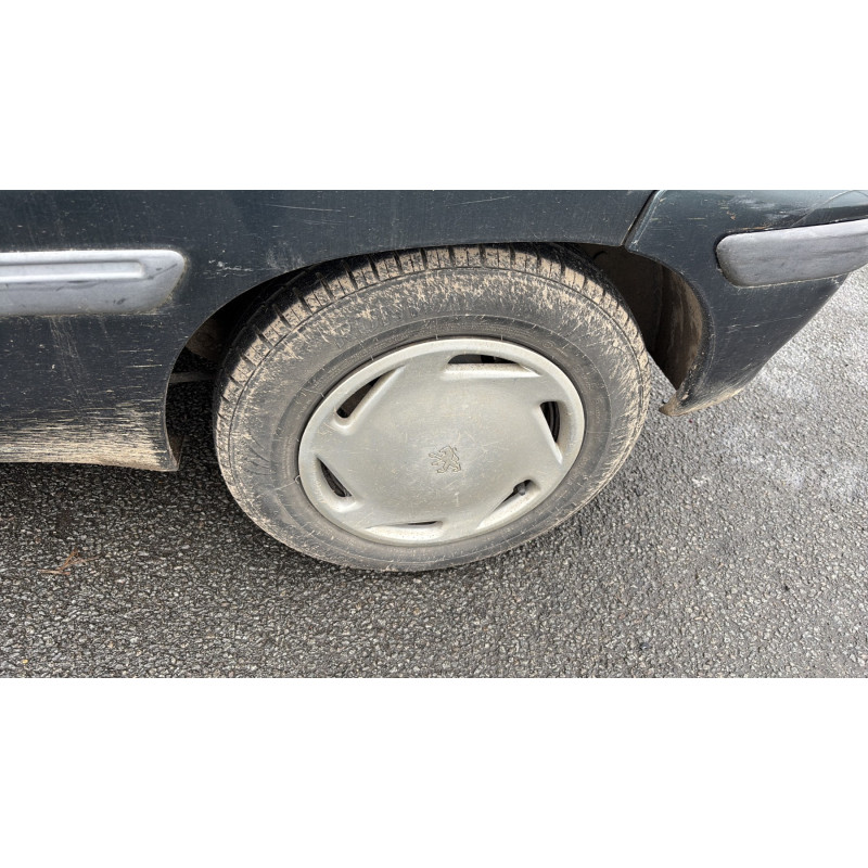 Moteur essuie glace arriere PEUGEOT 106 Photo n°20