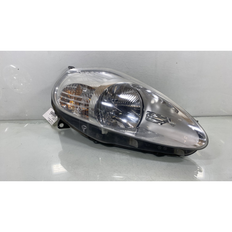 Optique avant principal droit (feux)(phare) FIAT GRANDE PUNTO Photo n°1