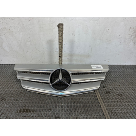 Calandre MERCEDES CLASSE B 245 Photo n°1